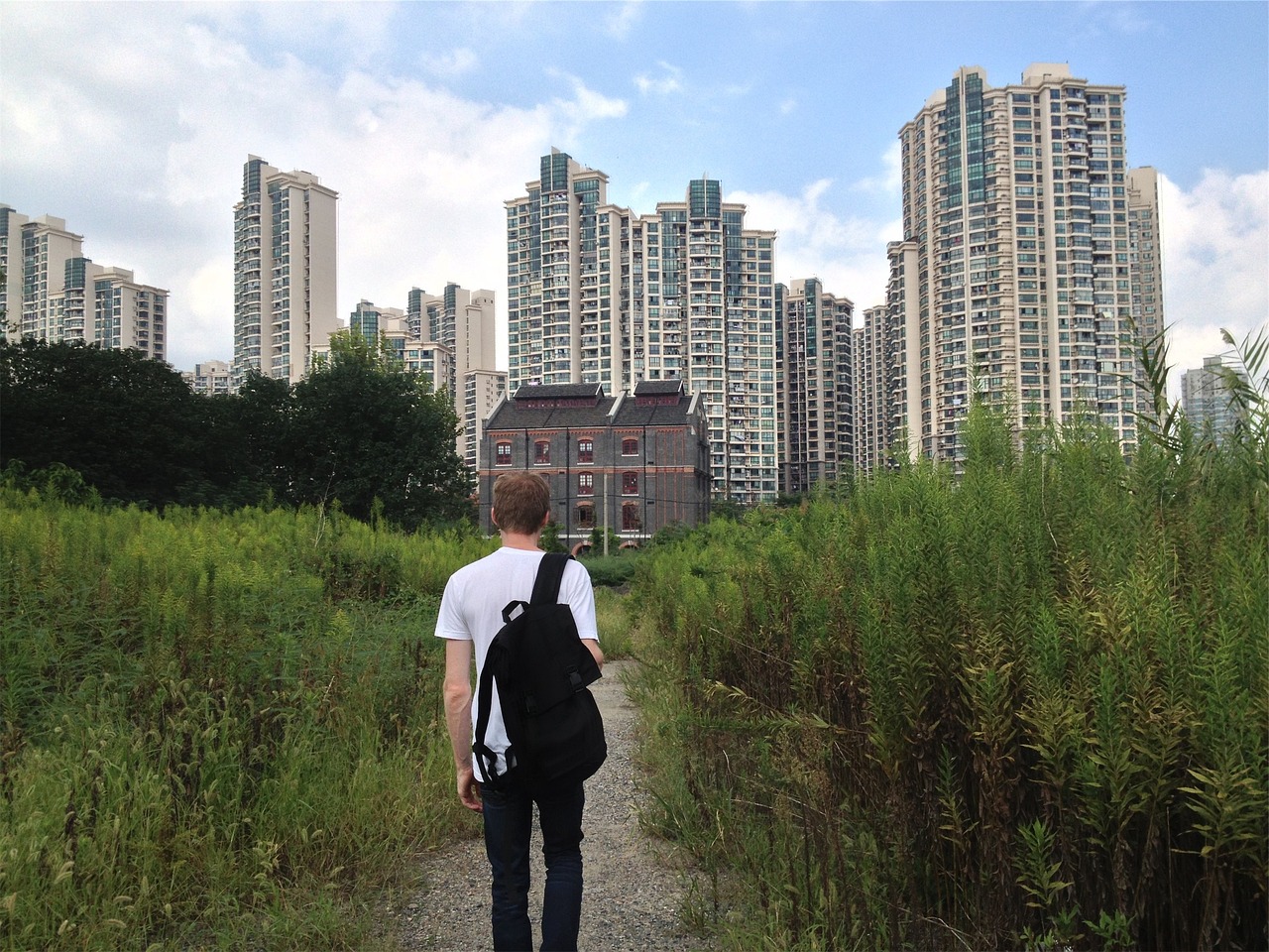 “广东多地出现本土感染者	” 广东出现本土病例？